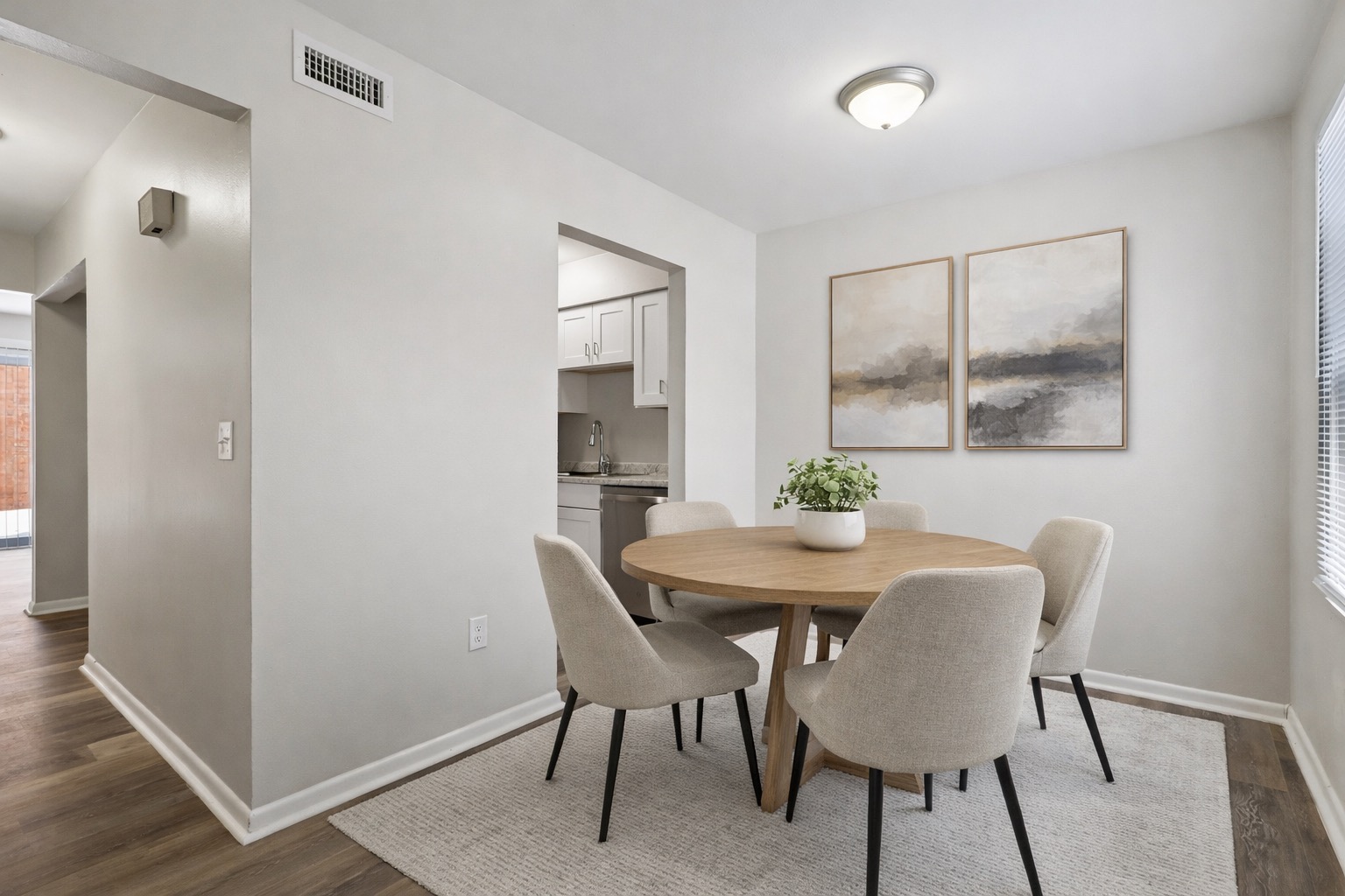 Wingate at Belle Meadows dining room